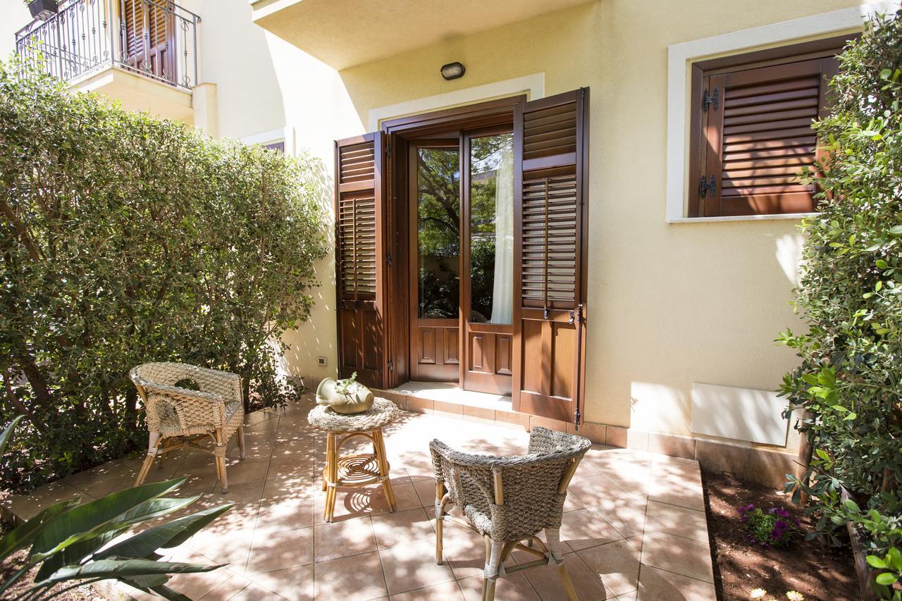 Hotel Cala Di Ponente Castelluzzo Exterior foto