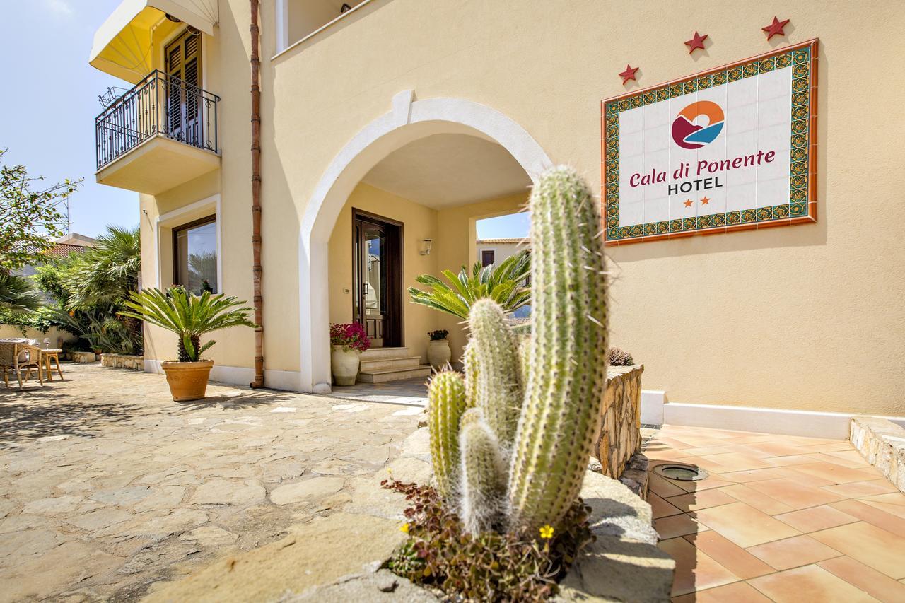 Hotel Cala Di Ponente Castelluzzo Exterior foto